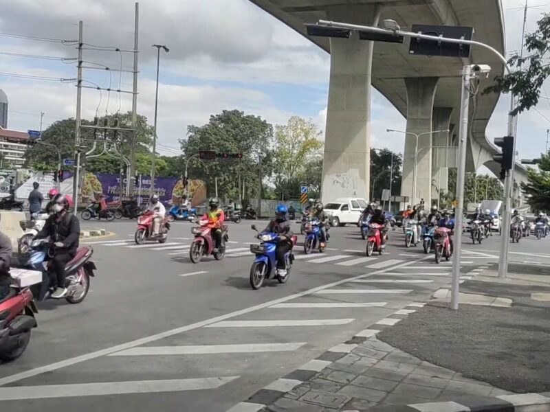 Мотоциклисты в Бангкоке