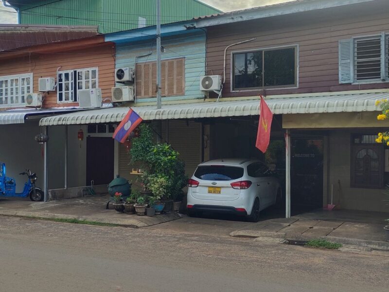 Флаги на улицах Паксе