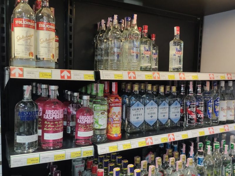 Алкоголь в Таиланде: покупка строго по часам