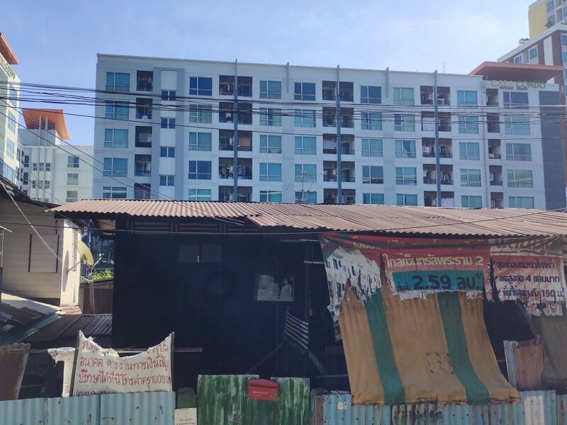 Бангкок – город контрастов: блеск небоскребов и тень лачуг