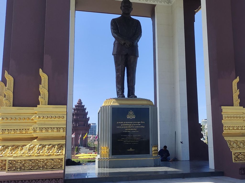 Король-Отец Камбоджи: величие и память у мемориала Нородома Сианука