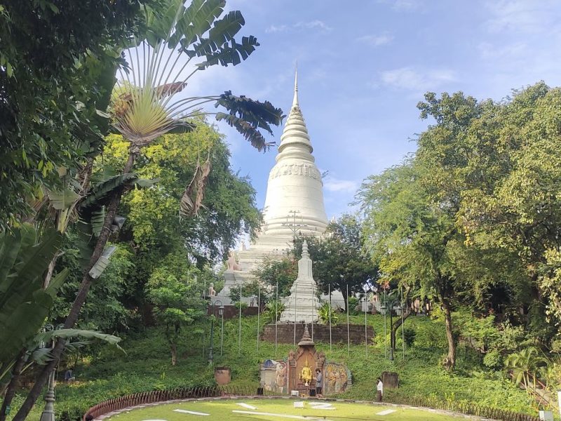Ват Пном: зеленое сердце и колыбель Пномпеня